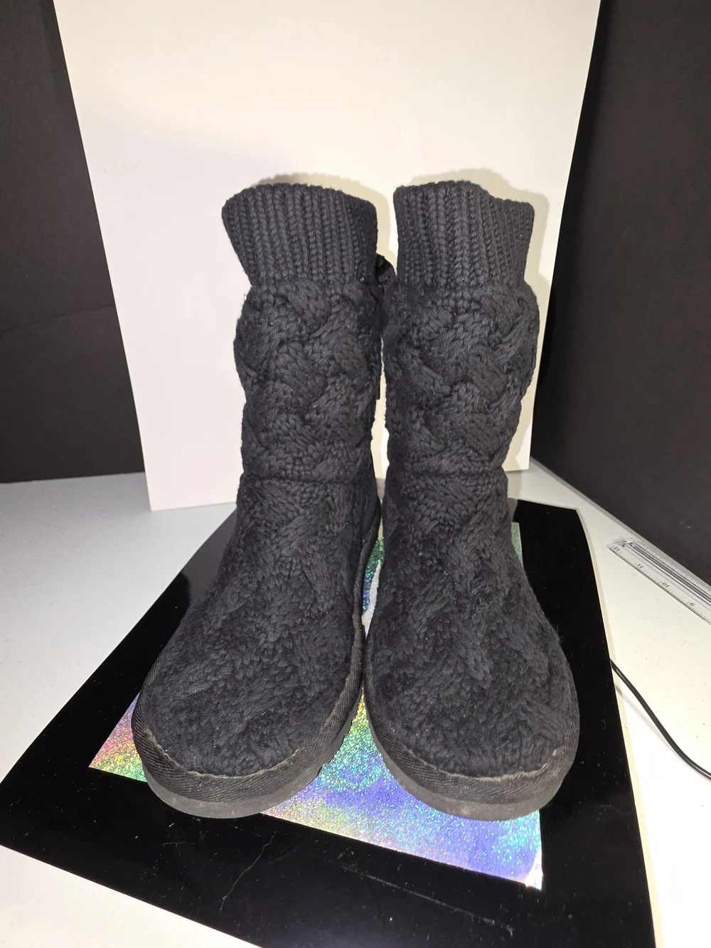 UGG Australia Isla Black Cable Knit Mid-Calf Winter Boots Size 6